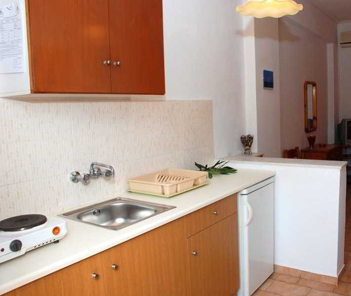Eleni'S Garden & Castello Suites اليكاناس المظهر الخارجي الصورة