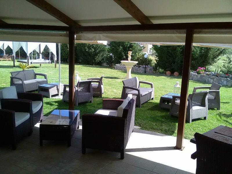 Eleni'S Garden & Castello Suites اليكاناس المظهر الخارجي الصورة