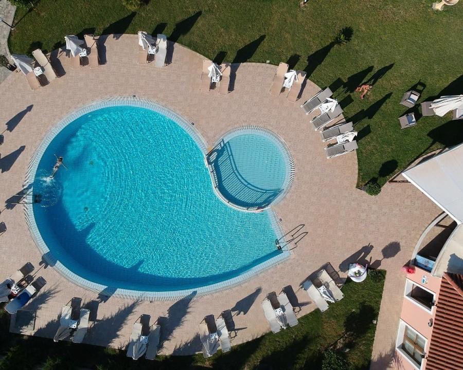 Eleni'S Garden & Castello Suites اليكاناس المظهر الخارجي الصورة