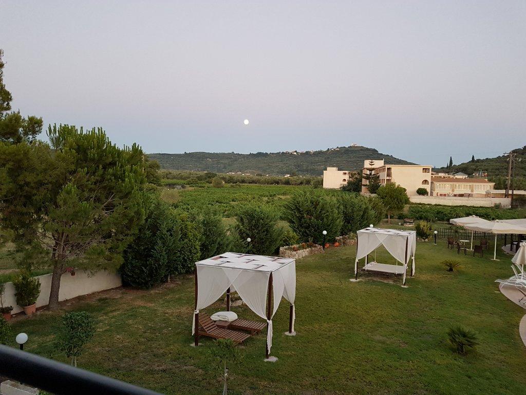 Eleni'S Garden & Castello Suites اليكاناس المظهر الخارجي الصورة