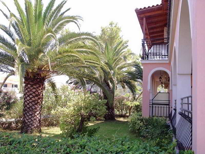 Eleni'S Garden & Castello Suites اليكاناس المظهر الخارجي الصورة