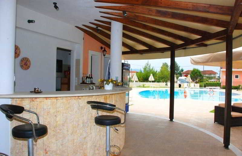 Eleni'S Garden & Castello Suites اليكاناس المظهر الخارجي الصورة